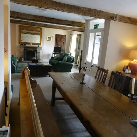 Pensión Witherslack Hall 3*